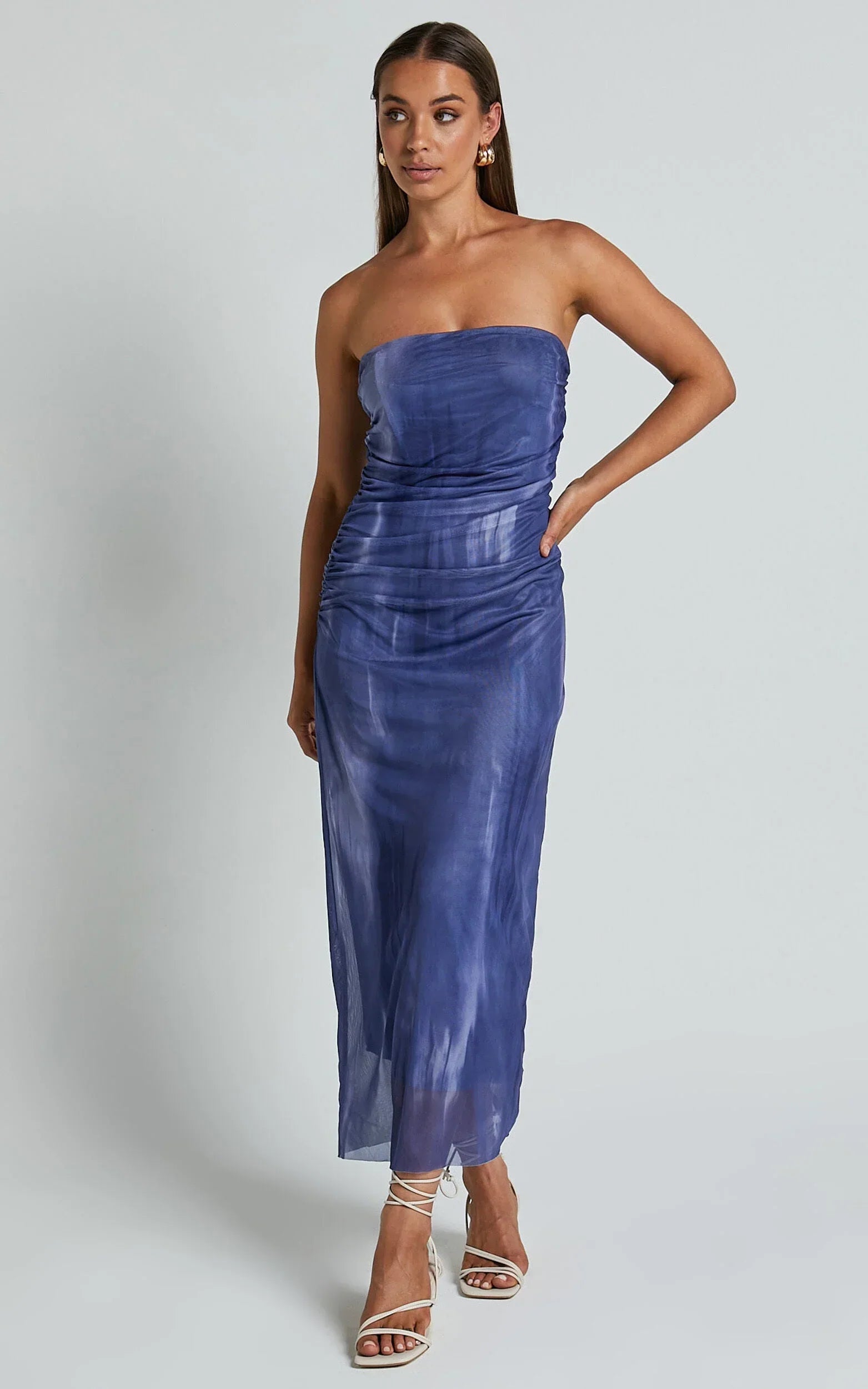 Frelynn Midi Dress - Strapless Ruched Slip Dress In Blue
