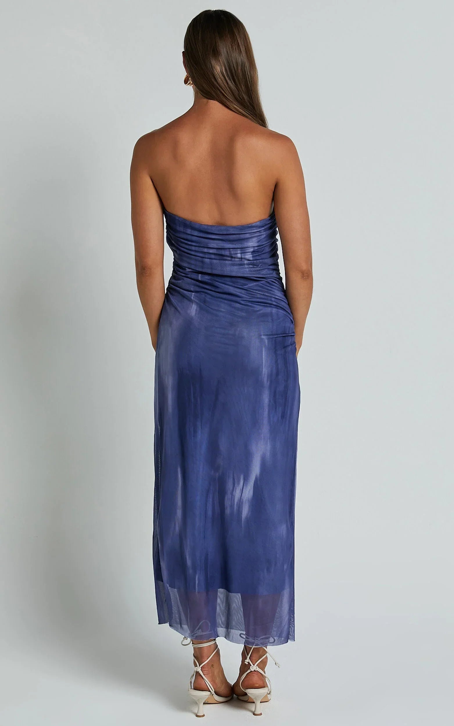 Frelynn Midi Dress - Strapless Ruched Slip Dress In Blue